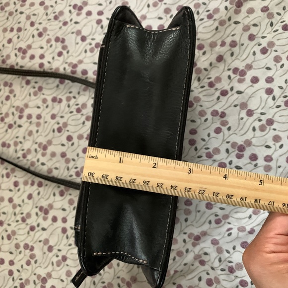 Fossil genuine black leather crossbody - Picture 7 of 12